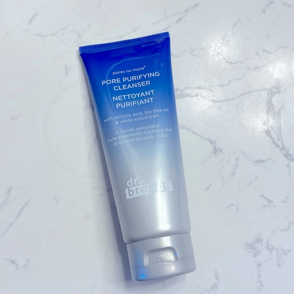 Pores no more Pore Purifying Cleanser - Picture 1 of 2